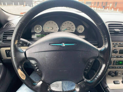 2004 Ford Thunderbird Deluxe