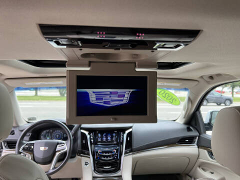 2020 Cadillac Escalade Luxury