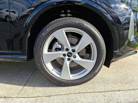 2025 Audi Q5 quattro Premium Plus TFSI