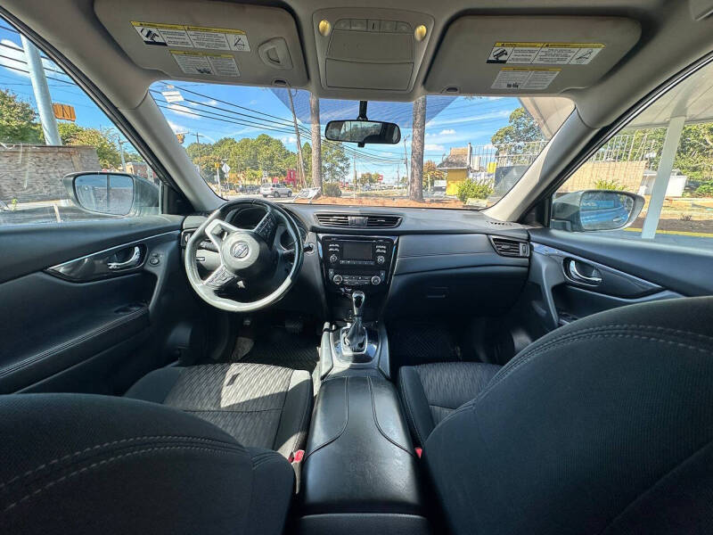 2017 Nissan Rogue SV