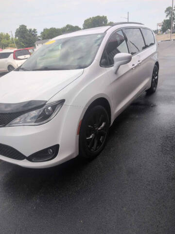 2018 Chrysler Pacifica Touring L Plus