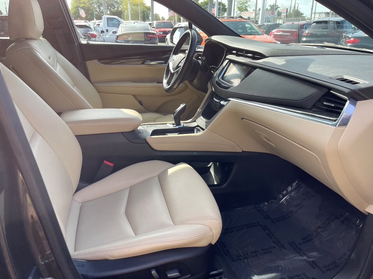 2019 Cadillac XT5  - $23,900