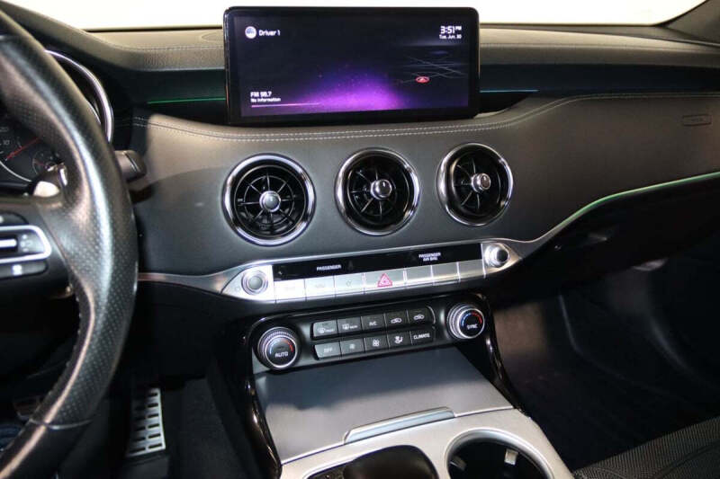 2022 Kia Stinger