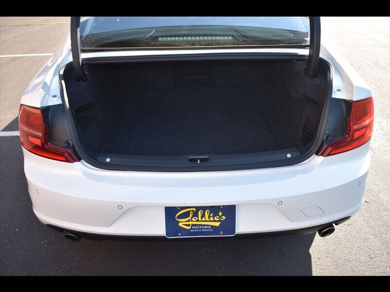 2017 Volvo S90 T5 Momentum