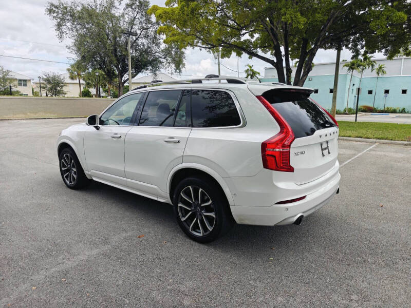 2018 Volvo XC90 T5 Momentum 7-Passenger