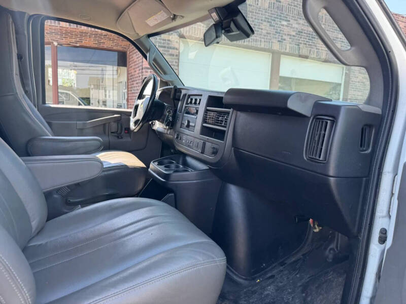 2020 Chevrolet Express 2500