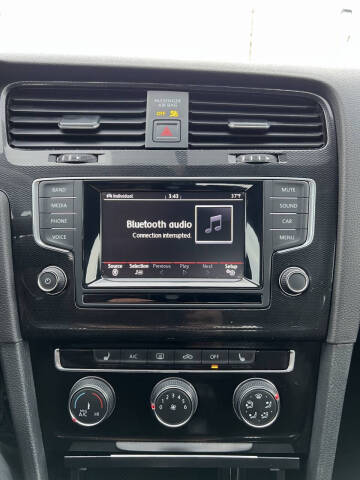 2015 Volkswagen Golf GTI S