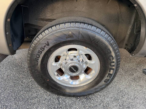 2005 Ford Excursion Limited