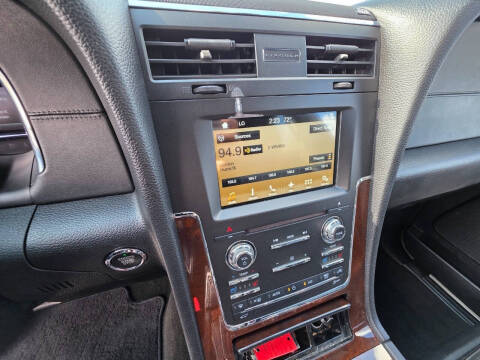 2017 Lincoln Navigator Select