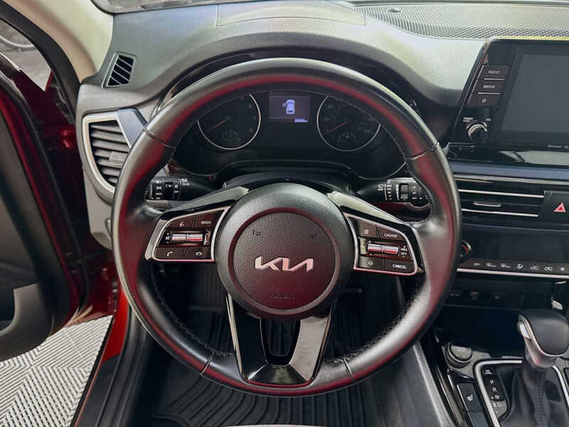 2023 Kia Seltos S