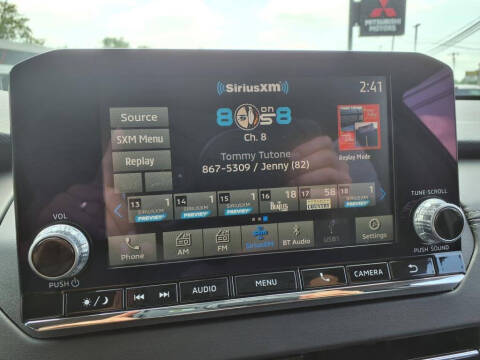 2024 Mitsubishi Outlander ES