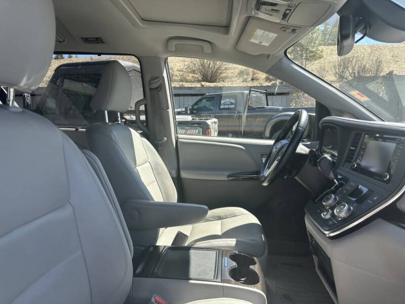 2018 Toyota Sienna