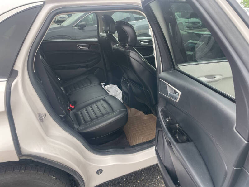 2019 Ford Edge SEL