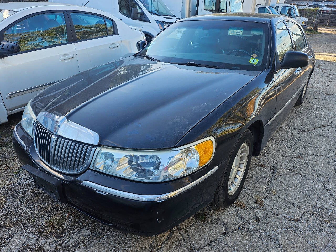 2002 Lincoln Town Car For Sale In Crestwood, IL