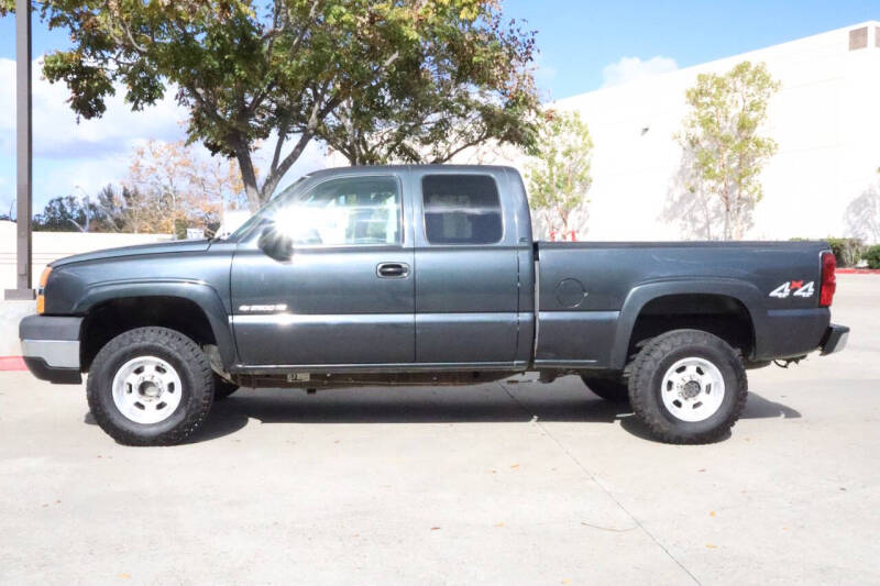 2004 Chevrolet Silverado 2500HD LS