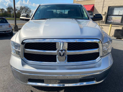 2017 RAM 1500 SLT