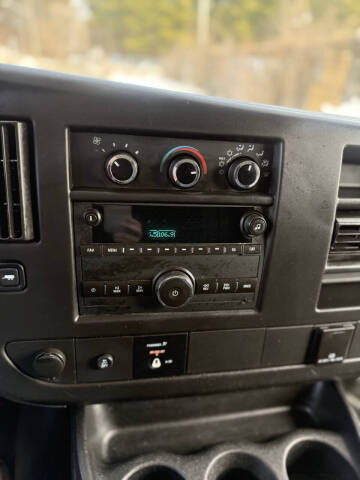 2016 GMC Savana 2500