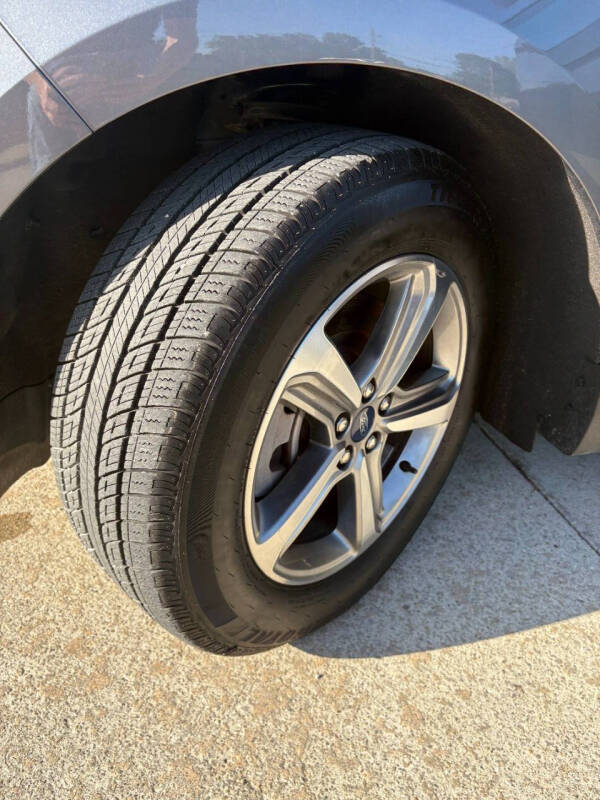 2022 Ford Edge
