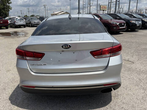 2017 Kia Optima LX