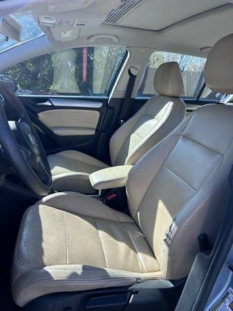 2012 Volkswagen Golf 2.5L PZEV