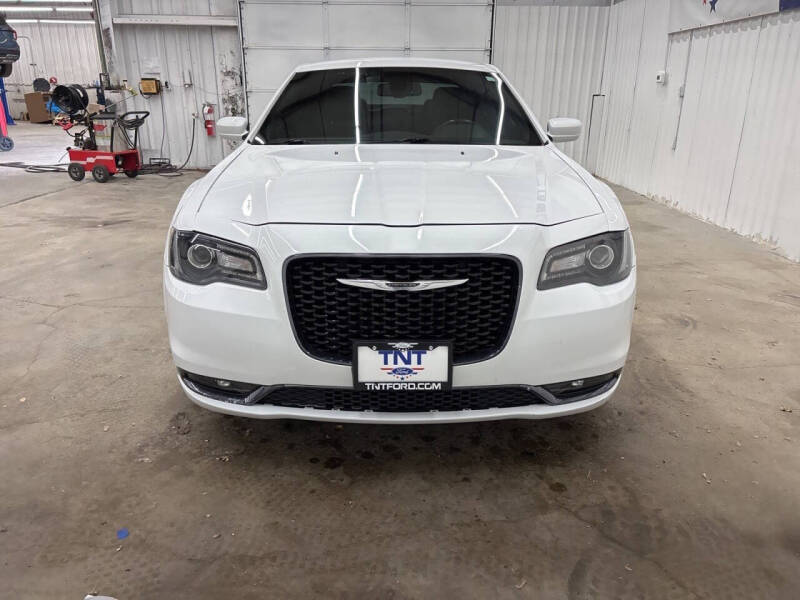 2017 Chrysler 300 S