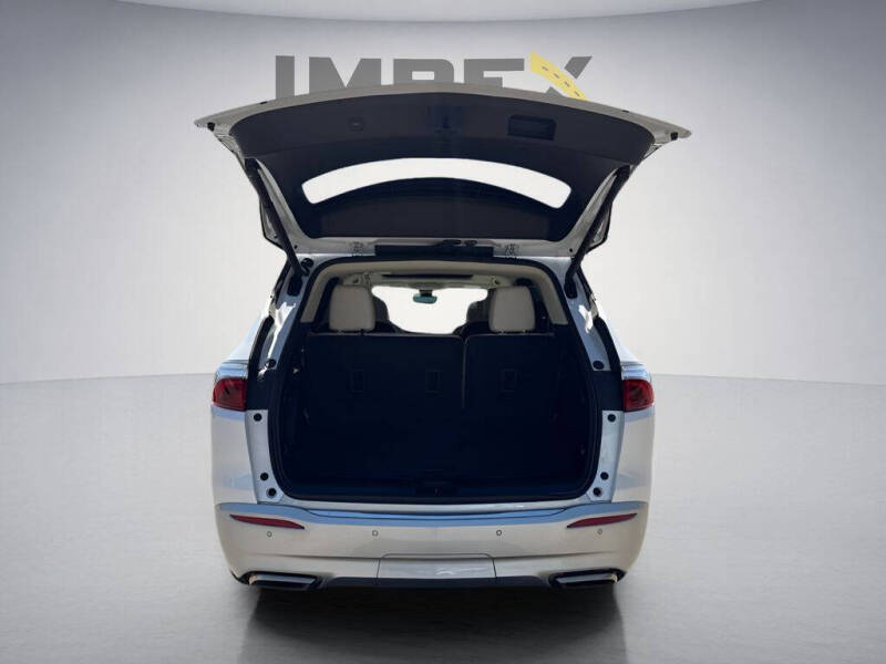 2023 Buick Enclave Premium