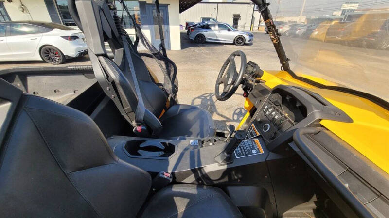 2015 Can-Am Commander
