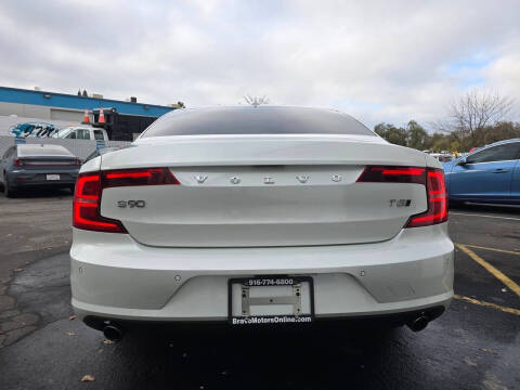 2018 Volvo S90 T5 Momentum