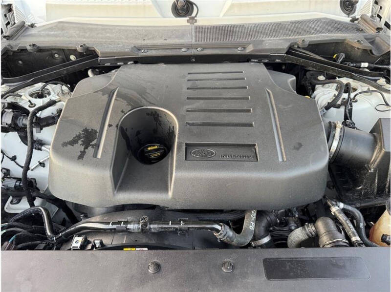 2022 Land Rover Defender 110 X-Dynamic SE