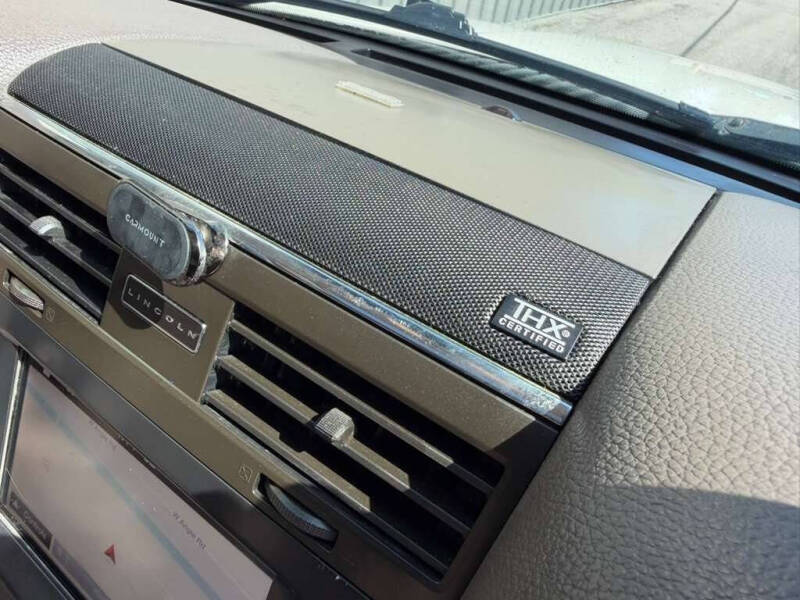 2017 Lincoln Navigator Select