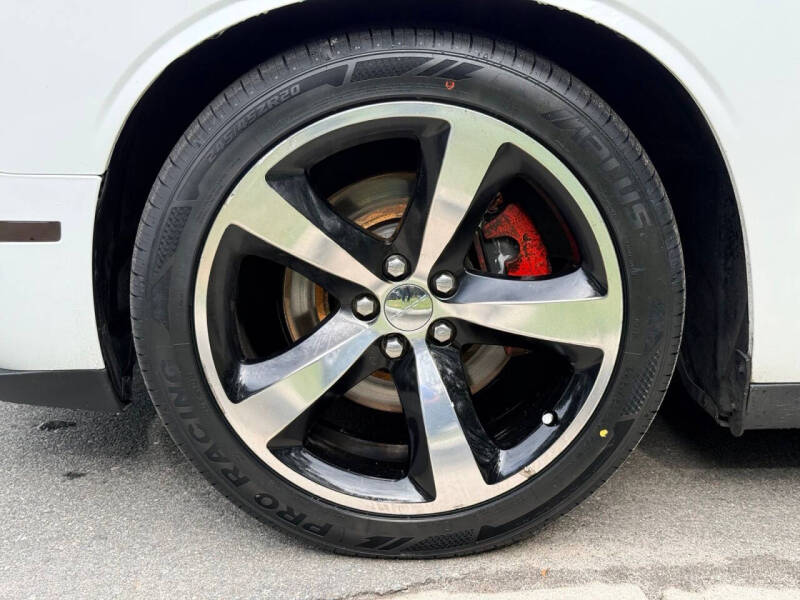 2017 Dodge Challenger SXT