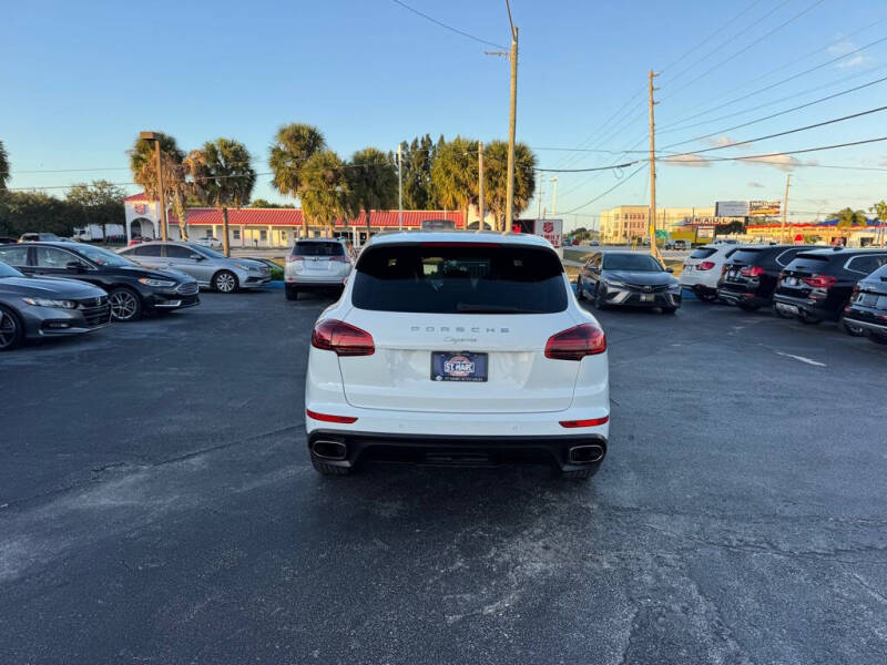 2016 Porsche Cayenne