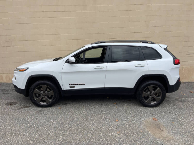 2016 Jeep Cherokee 75th Anniversary photo 3