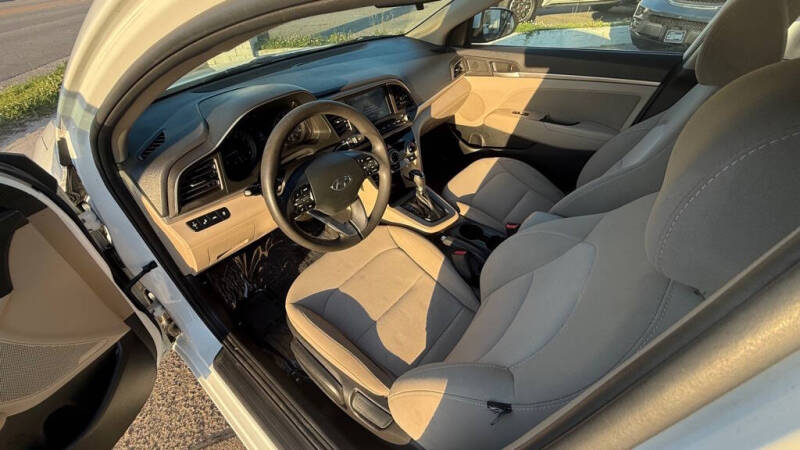 2019 Hyundai Elantra
