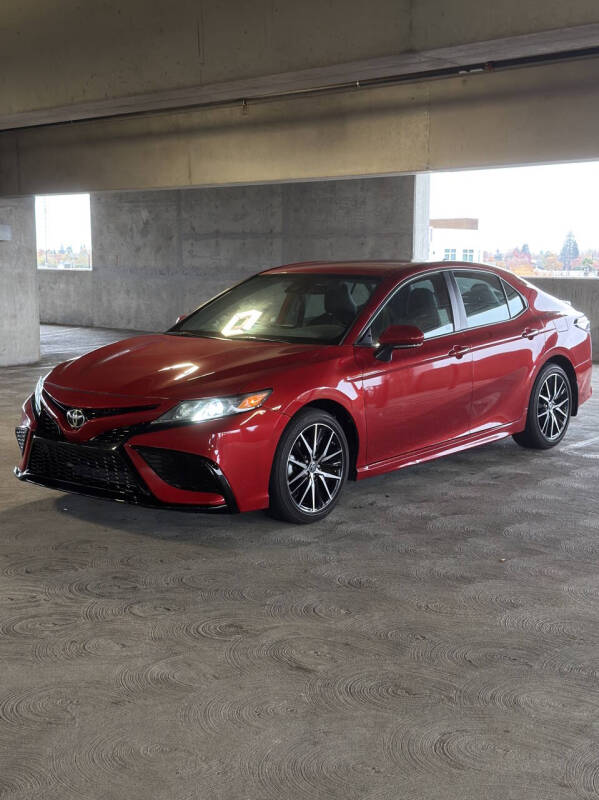 2023 Toyota Camry SE's photo