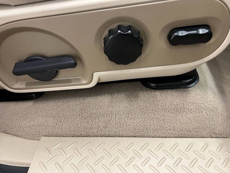 2007 Lincoln Mark LT