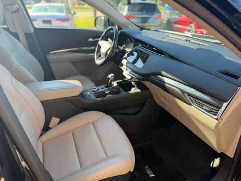 2019 Cadillac XT4 Luxury