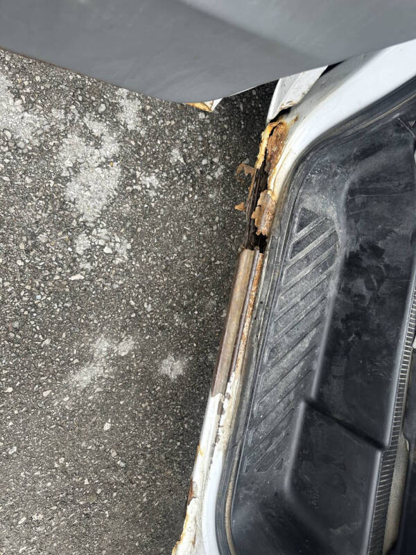 2004 Ford E-Series E-350 SD