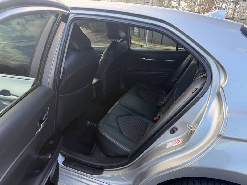 2019 Toyota Camry SE