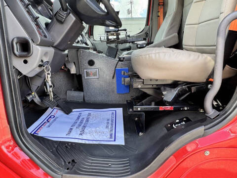 2016 Freightliner M2 106