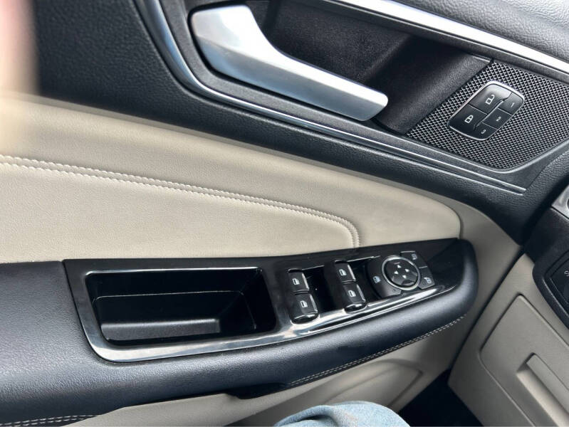 2016 Ford Edge Titanium