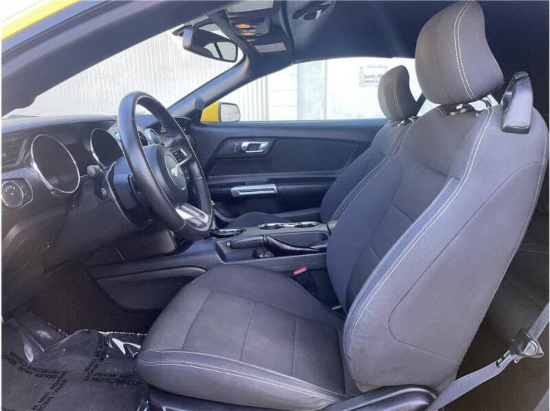 2015 Ford Mustang V6