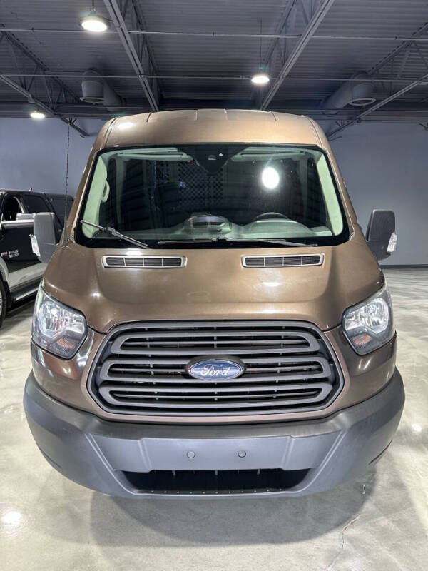 2016 Ford Transit Base photo 2