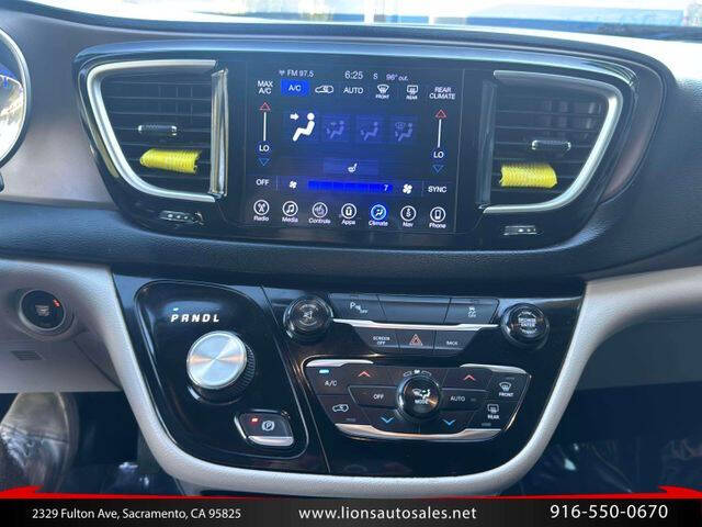 2017 Chrysler Pacifica Touring Plus