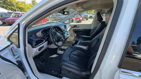 2021 Chrysler Voyager LXi