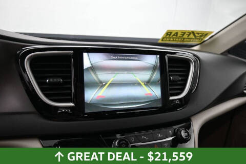 2023 Chrysler Pacifica Touring L