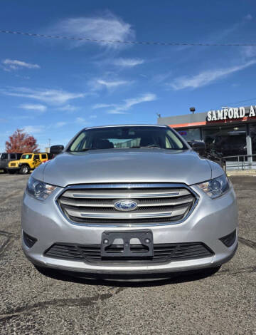 2017 Ford Taurus SE