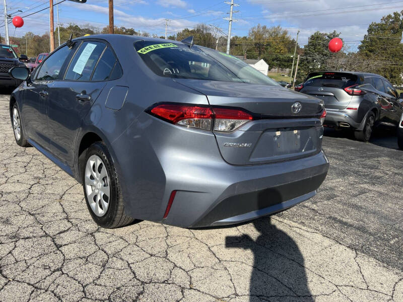 2022 Toyota Corolla LE