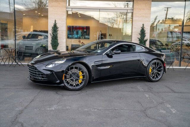 2025 Aston Martin Vantage 27