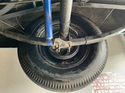 1951 Kaiser Henry-J Coupe